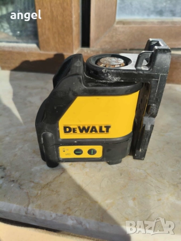 Продавам лазерен нивелир DeWalt , снимка 4 - Измервателни инструменти - 52489162