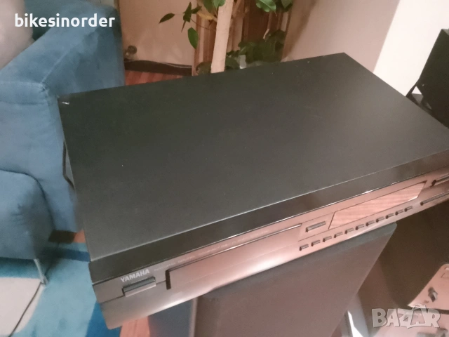 Yamaha CDX 390 безупречен CD плейър , снимка 5 - Декове - 53171590