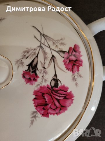 Порцеланов супник, латиера и солница! Състояние ново! 