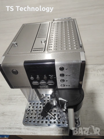 Кафеавтомат - робот Delonghi PRIMADONNA ESAM 6600 с кана / Капучино, снимка 4 - Кафемашини - 53039016
