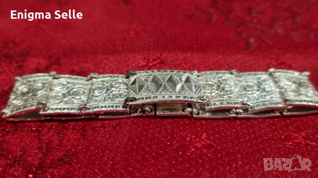 Антична сребърна гривна с панелни връзки и релефна декорация на цветя., снимка 6 - Гривни - 52644103