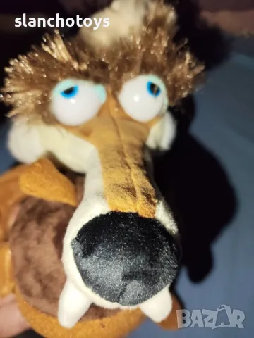 Катерица Скрат, Ледена епоха, 30см, снимка 4 - Плюшени играчки - 46074733