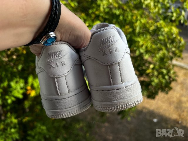 Nike Air Force 1 Low — номер 37.5, снимка 4 - Маратонки - 42691384