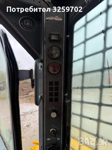 Gehl 5240 мини челен товарач, снимка 10 - Индустриална техника - 52895708