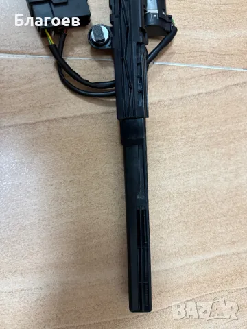 Подавачка за колан за БМВ Е92 BMW E93 лява шофьорска, снимка 3 - Части - 50320682