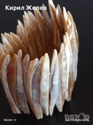 Дамска гривна от натурален кралски седеф разтеглива ХЕНД МЕЙД прекрасна 51337, снимка 3 - Гривни - 51822634