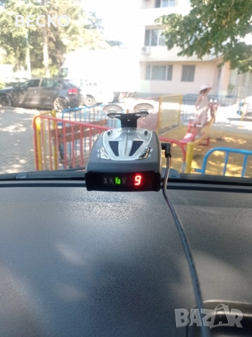 Радар детектор Whistler XTR330, снимка 5 - Аксесоари и консумативи - 51486859