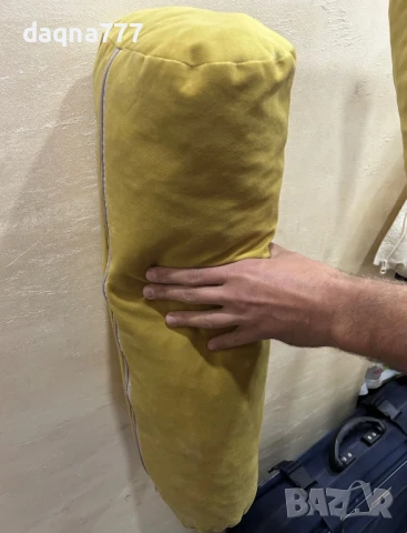 2 възглавнички руло за диван 