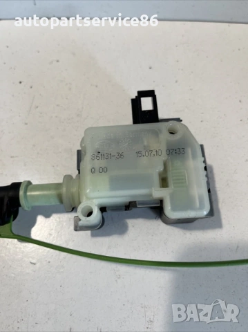 Механизъм за капачка на резервоара за Volvo S60 2.0 TDI (2012) 861131-36, снимка 2 - Части - 54056817