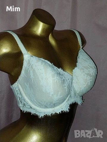 Victoria 'S Secret 34DDD Бял дантелен сутиен , снимка 3 - Бельо - 53364116