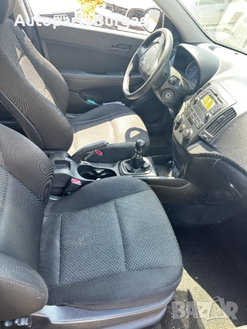 На Части! Хюндай/Hyundai i30 1.6crdi 2009г, снимка 5 - Автомобили и джипове - 52597611