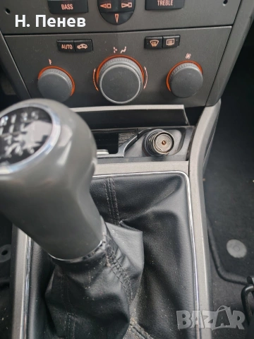 Opel Astra H 2.0T, снимка 14 - Автомобили и джипове - 54047079