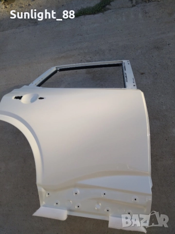 Nissan qashqai J12 задна дясна врата