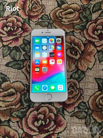 Продавам iPhone 6