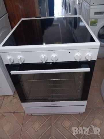 Като нова свободно стояща печка с керамичен плот Voss 60 см широка с две години гаранция!