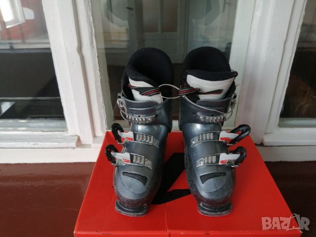 Ски обувки Nordika 35 номер. Налични номера от серията 30 31 32 33 34 35 36 37 38 39 40 41 42 43  
