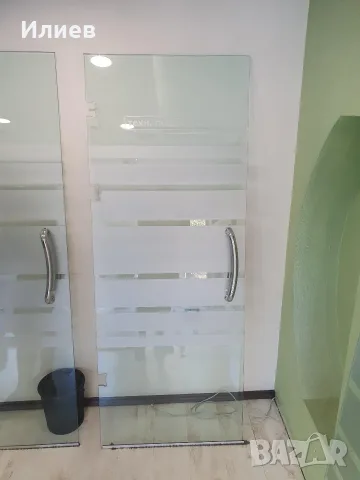 Продавам 4 пана закалено стъкло 10мм, снимка 3 - Душ кабини и вани - 56069791