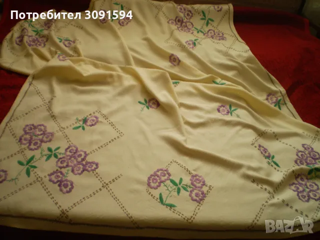   Ретро покривки за маса с бродирани цветя, снимка 2 - Антикварни и старинни предмети - 49561969