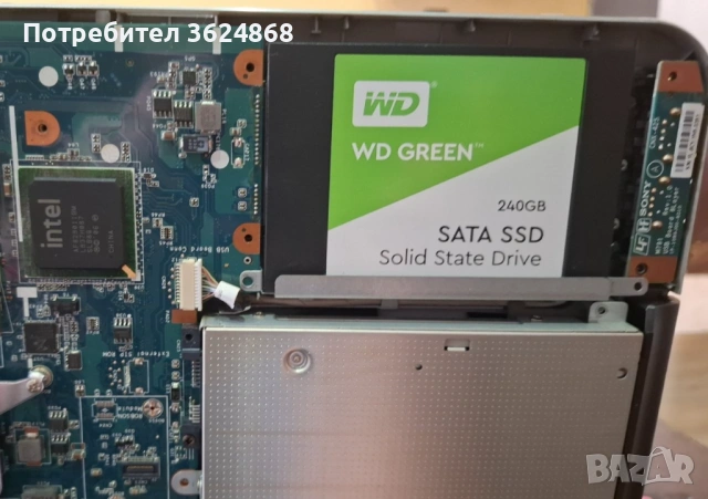 Лаптоп Sony Vaio, снимка 3 - Лаптопи за дома - 53965563