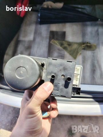 Вакуум Помпа Централно Заклучване. , снимка 4 - Части - 54342833