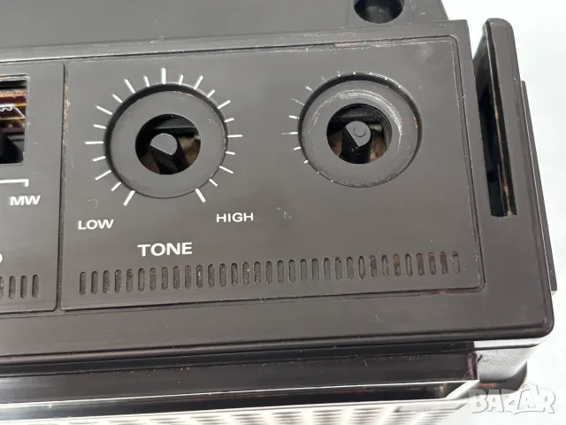За части! FM/MW Радио Касетофон HITACHI TRK-5300, снимка 8 - Радиокасетофони, транзистори - 55950598