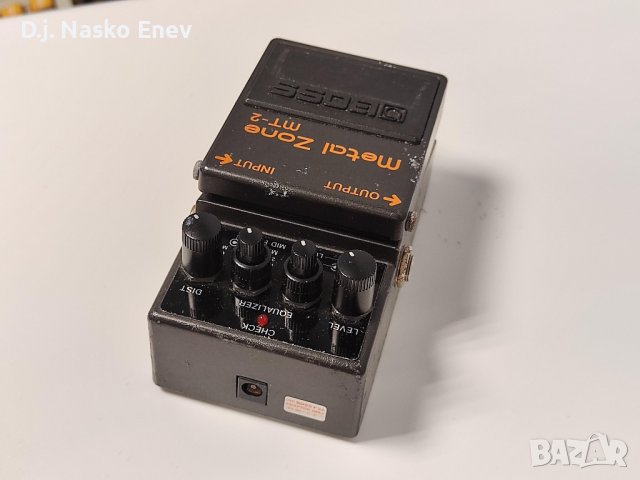 Boss MT-2 Metal Zone Distortion 1 бр. Метал дисторжън педал за ел китара /1+ 2 /, снимка 1 - Китари - 37835029