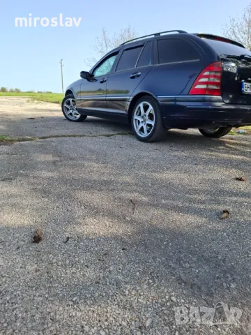 Мерцедес бенц, снимка 3 - Автомобили и джипове - 49927299