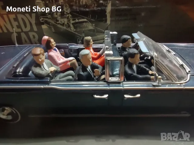 Атрактивна колекционерска количка 1:43, снимка 13 - Колекции - 49485494