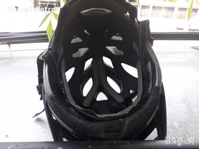 Велосипеди каски. 3 модела , снимка 3 - Аксесоари за велосипеди - 36619844