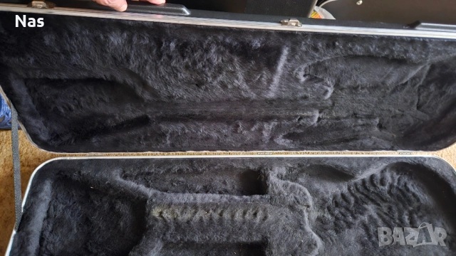 Продавам куфар(кейс) за електрическа китара, снимка 3 - Китари - 52006245