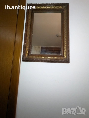Старо конзолно огледало 