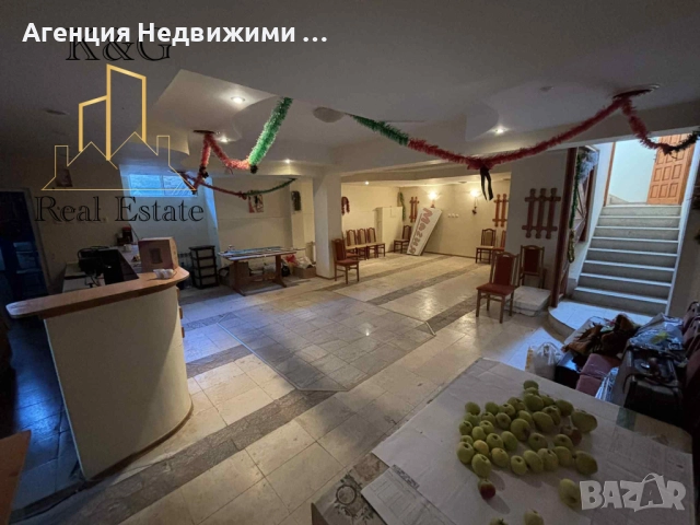 Две къщи в един двор и заведение, снимка 11 - Къщи - 51521752
