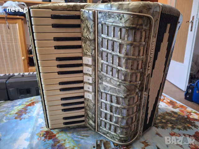 Акордеон Баркароле 80баса, снимка 2 - Акордеони - 49598337