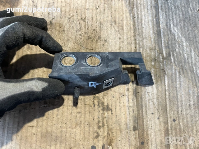 Крепежен Елемент Десен Фар 625B41470R Renault Talisman 2017г 147kW