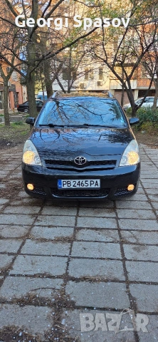 Продавам Тойота Корола Версо1,8