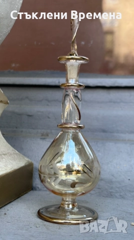 шишенце за парфюм, снимка 3 - Антикварни и старинни предмети - 52546625