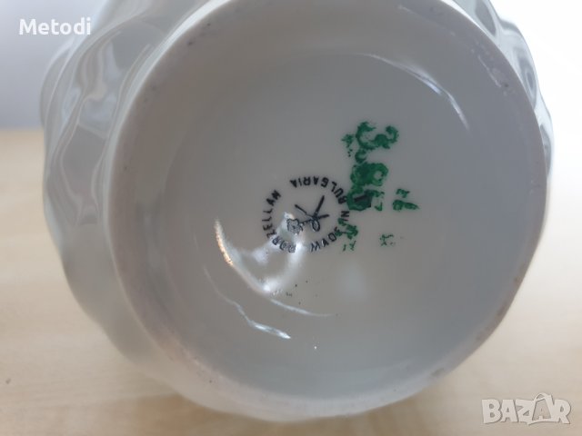 Порцеланов чайник в идеално запазено състояние., снимка 4 - Антикварни и старинни предмети - 42210726