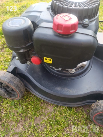 Бензинова косачка parkside pbm 132, снимка 4 - Градинска техника - 53939418