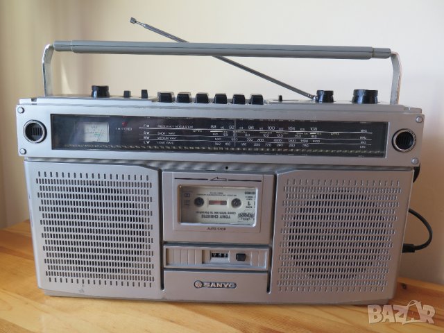 Vintage Sanyo M9922LU Stereo Boombox 80’s , снимка 9 - Радиокасетофони, транзистори - 38512880