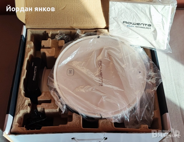 Робот прахосмукачка Rowenta Explorer Serie 40 Animal Kit – Като нов!, снимка 3 - Прахосмукачки - 53012770