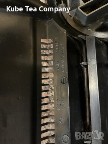 Решетка предна черна за Volkswagen Polo Hatchback IV (10.2001 - 12.2005) 1.2 12V, 64 к.с., снимка 3 - Части - 52378215