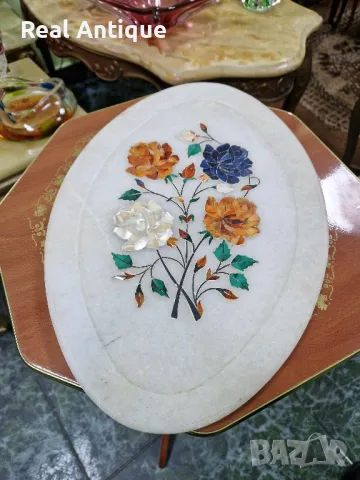 Чудесна антикварна колекционерска индийска мраморна чиния с инкрустиран седеф 