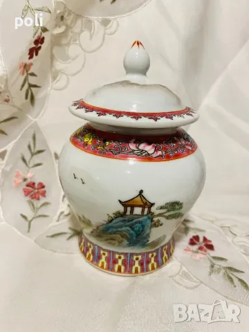 китайски порцеланов буркан , снимка 2 - Декорация за дома - 49486885