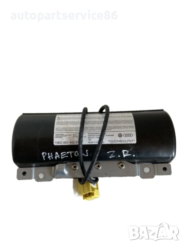 Задна дясна лайстна за Volkswagen Phaeton 3.0 Tdi (2008) 3D0880442B