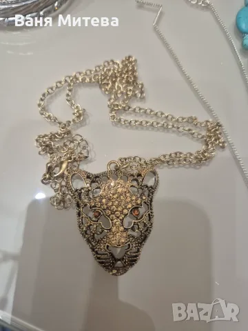 Лот от красиви дамски бижута и аксесоари (колиета, гривни, обеци), снимка 3 - Бижутерийни комплекти - 55967490