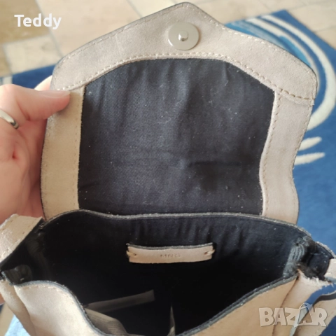 Чанта с ресни Mango, естествен велур, снимка 6 - Чанти - 51907938