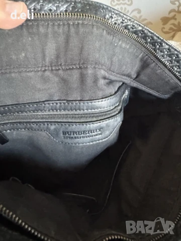 Две чанти. Burberry. Original Крос боди кожена чанта, снимка 4 - Чанти - 45506312