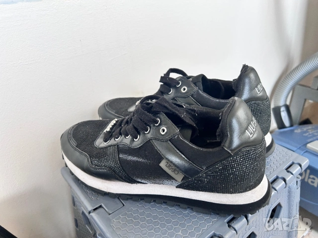 Дамски оригинални маратонки Liu Jo , снимка 2 - Маратонки - 54196676