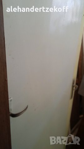 Бели фазерни врати , снимка 1 - Други стоки за дома - 35485877