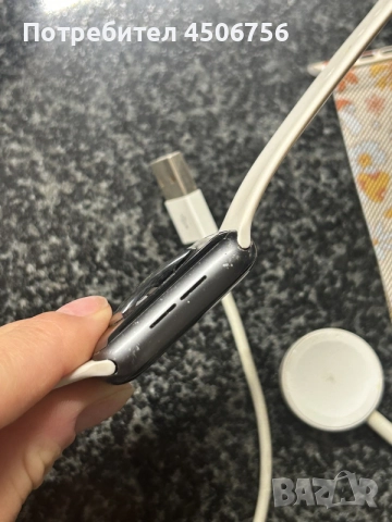 Apple Watch Series 4, снимка 4 - Смарт гривни - 56451963